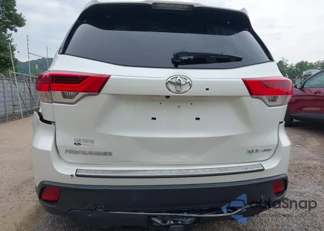 2017 Toyota Highlander Xle из США, поврежденный, VIN 5TDJZRFH1HS415302